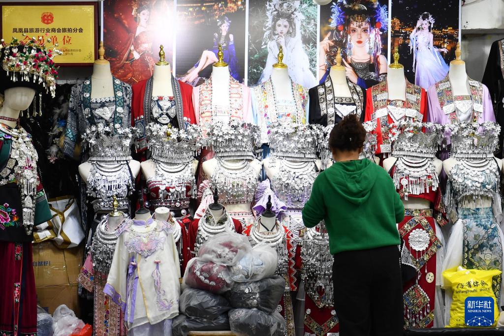 20251107749518c25c5b4db9bbd5bbf1641fef78_20251107fe9ef191565b42d99d304d3adb62fc84.jpg 20251107749518c25c5b4db9bbd5bbf1641fef78_20251107fe9ef191565b42d99d304d3adb62fc84.jpg