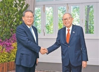 李强会见新加坡代总统张赞成