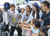 中国经济面面观｜“人工智能+” 如何重塑生产生活范式？