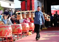 安徽歙县：“村T”迎新年