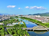 “买全球卖全球”，义乌小商品市场缘何越做越大——且到义乌看传奇