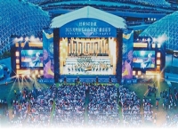 上海向存量要功能，向集约要空间，向更新要效益  以人民为中心，书写城市发展新篇章